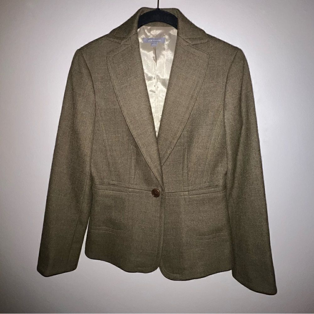 Ann Taylor Olive Green Wool Blazer - Sz 2 - Picture 2 of 16